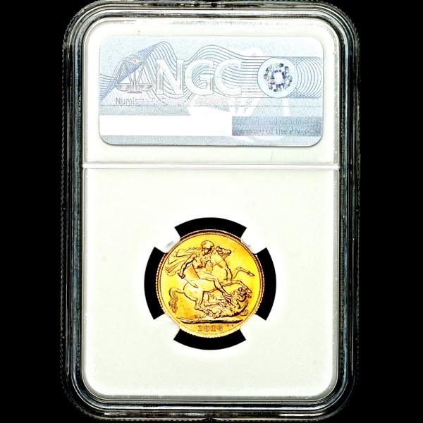 1916 George V Sovereign Brilliant Uncirculated. NGC - M65